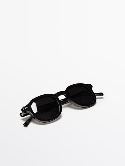 Round sunglasses